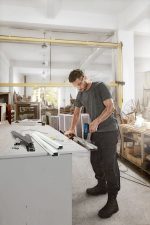Bosch Akülü Darbeli Vidalama Matkabı GSB 120-LI (2 x 2,0 Ah Akü) - 06019G8100 - Görsel 4